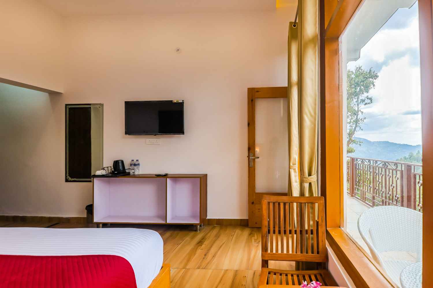 garden view room in mukteshwar